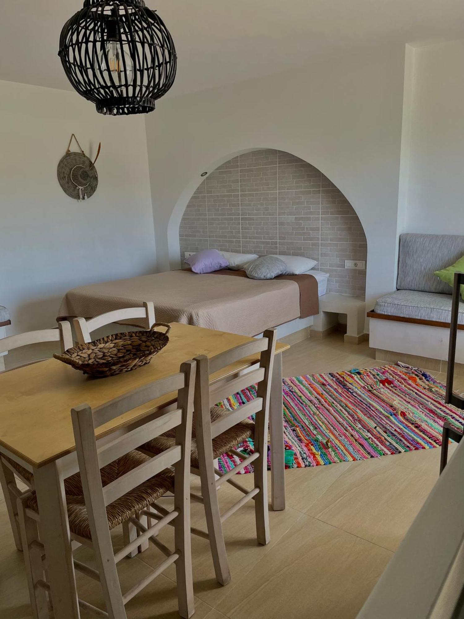 Kostas Studios Apartment *