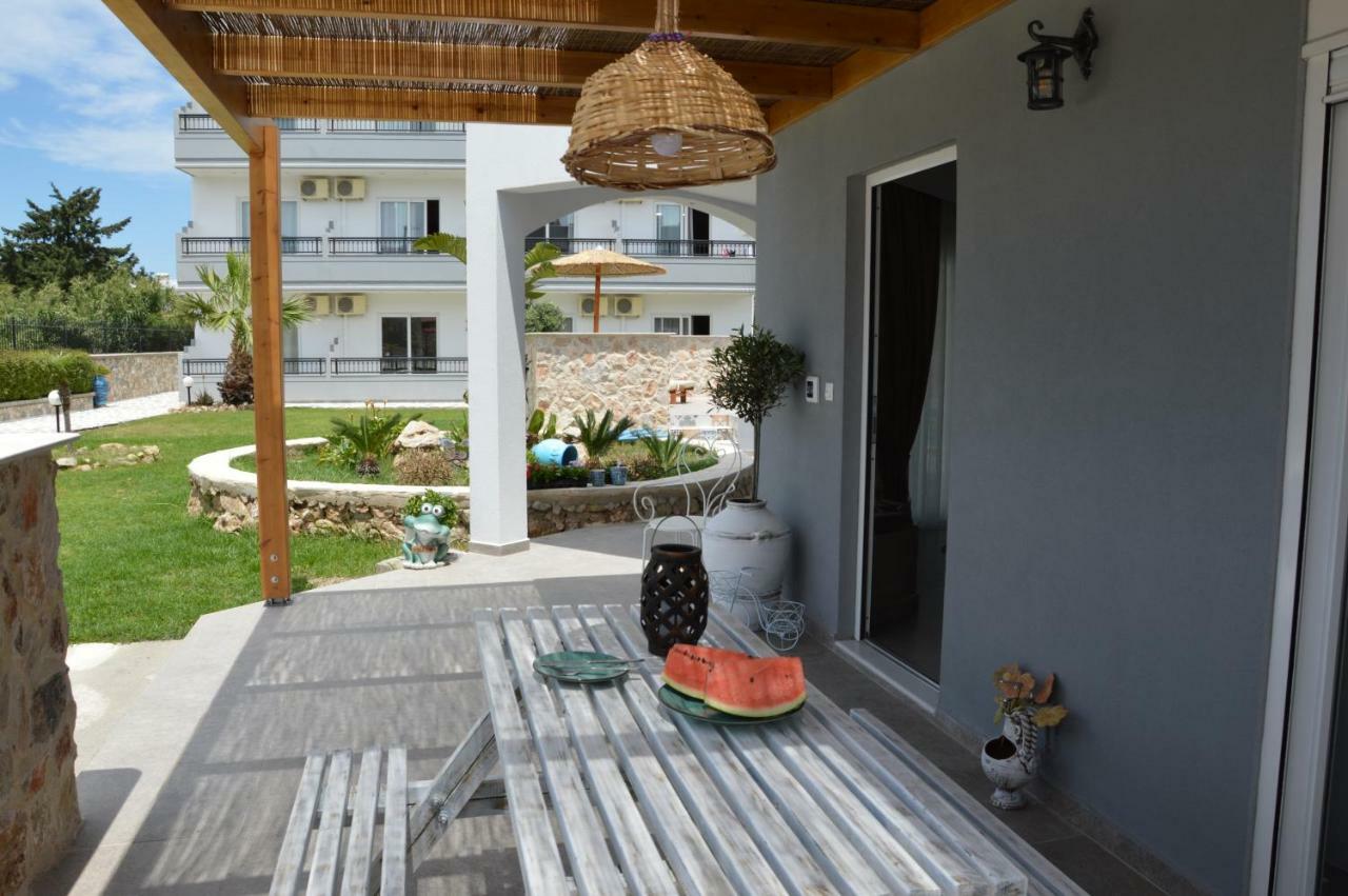 Apartment Kostas Studios