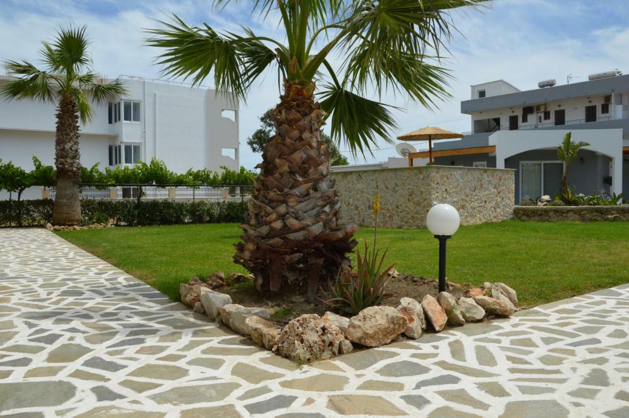Kostas Apartment *