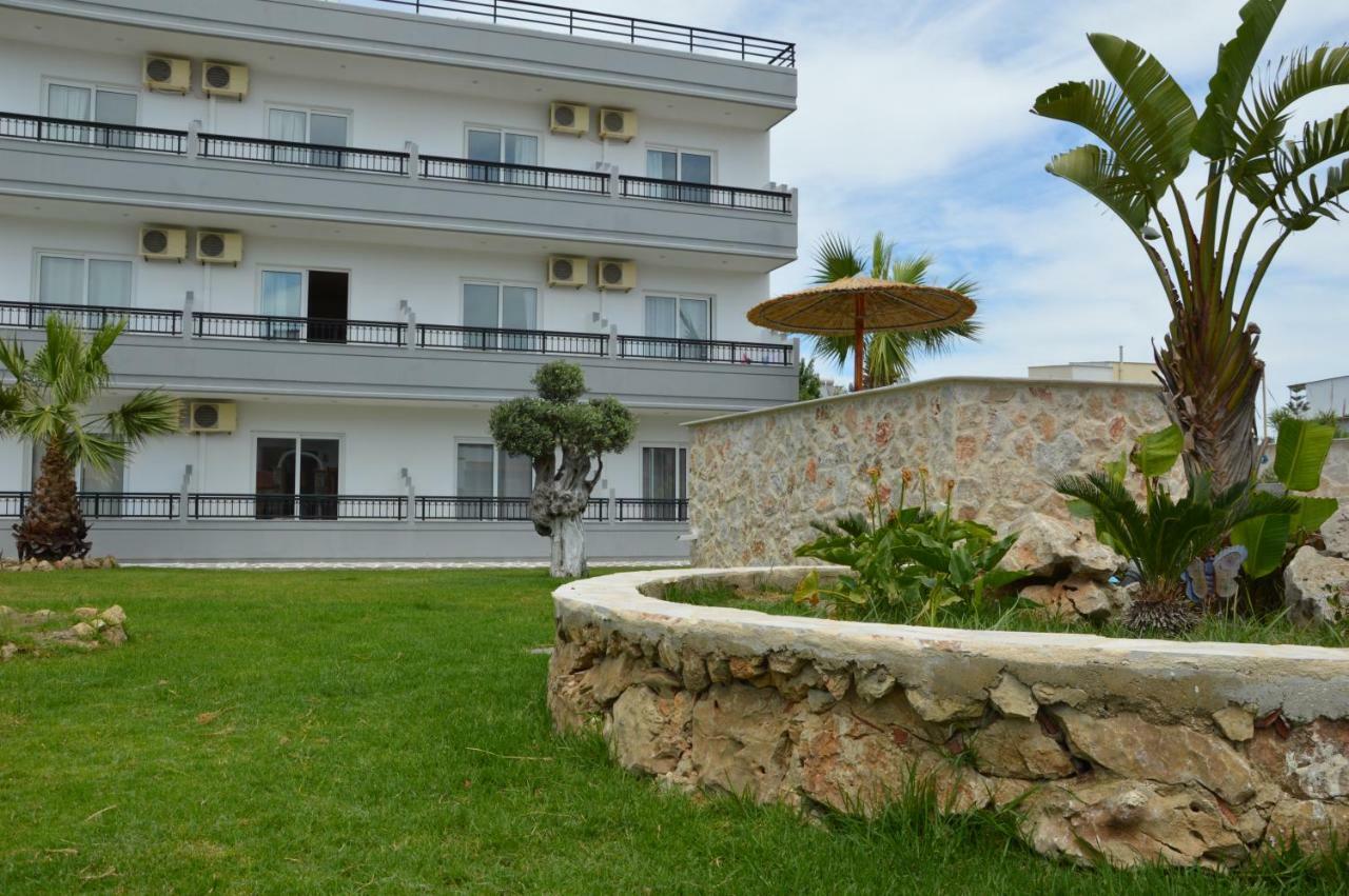 Kostas Apartment Faliraki