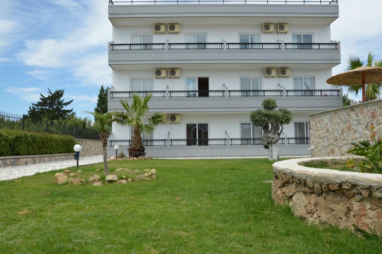 Kostas Apartment *